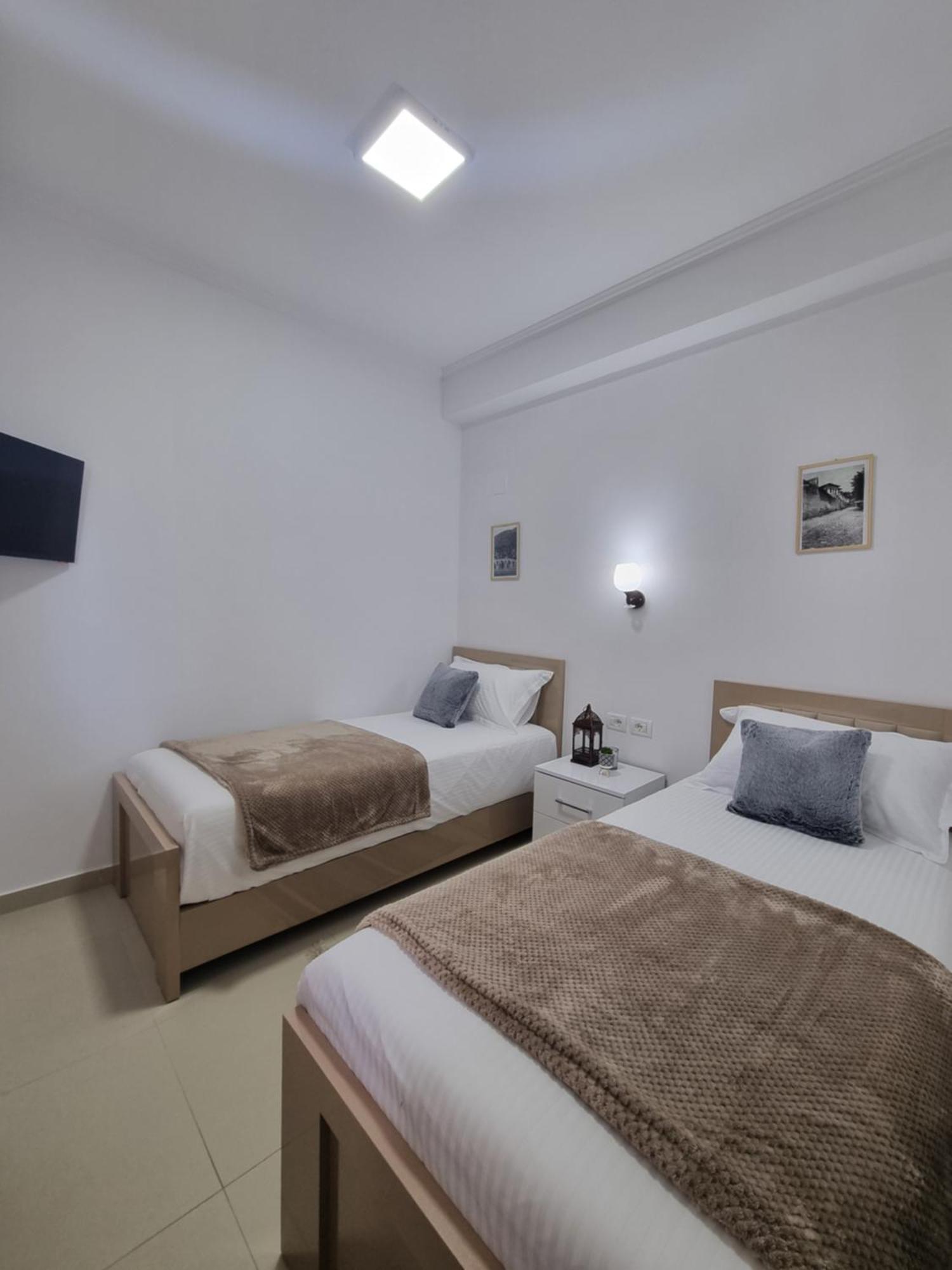 Guest House Mario ベラト エクステリア 写真